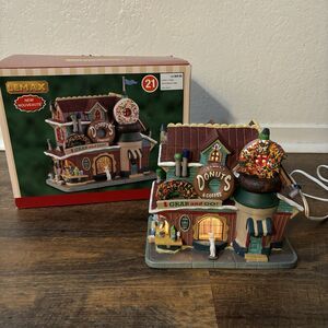 Lemax Harvest Crossing Village Danny's Donuts & Coffee 35031